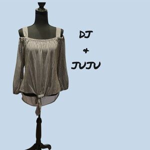 BLACK & WHITE STRIPED COLD SHOULDER PULL OVER SHIRT SIZE MEDIUM GENTLY WORN